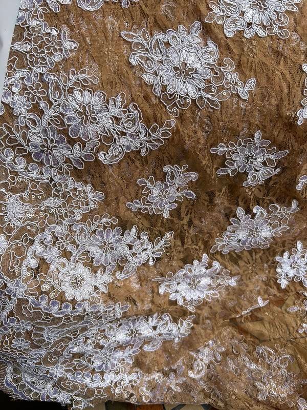 Tela encaje de cordón con lentejuela Flores nieve, referencia 075